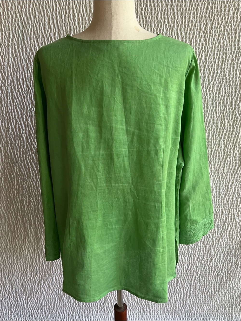 Carole Little Green Top 2X Solid Embroidered Vneck 3/4 Slv Pullover Shirt - Picture 9 of 10